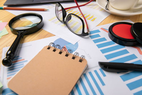 便簽本 辦公空間中的靈感捕捉與效率美學——商務攝影視角下的辦公用品藝術